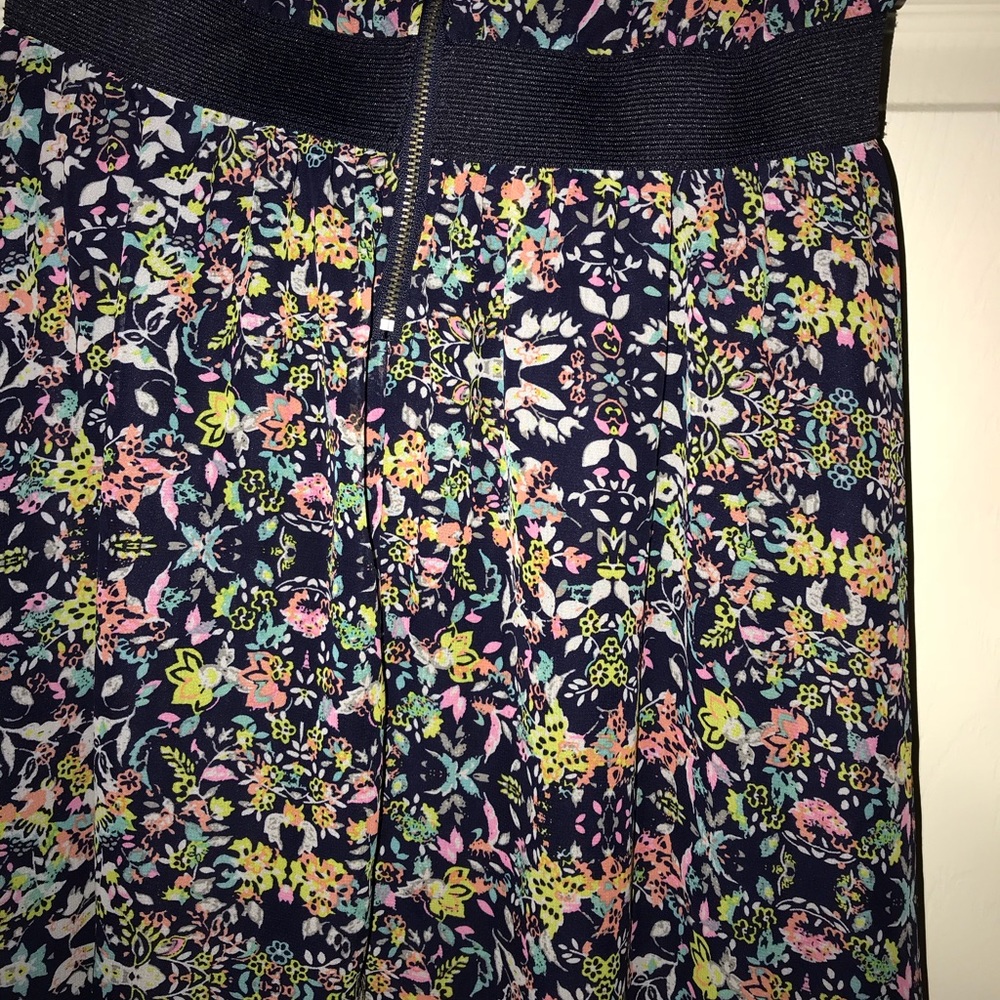 Navy Floral Dress - Picture 2 of 2